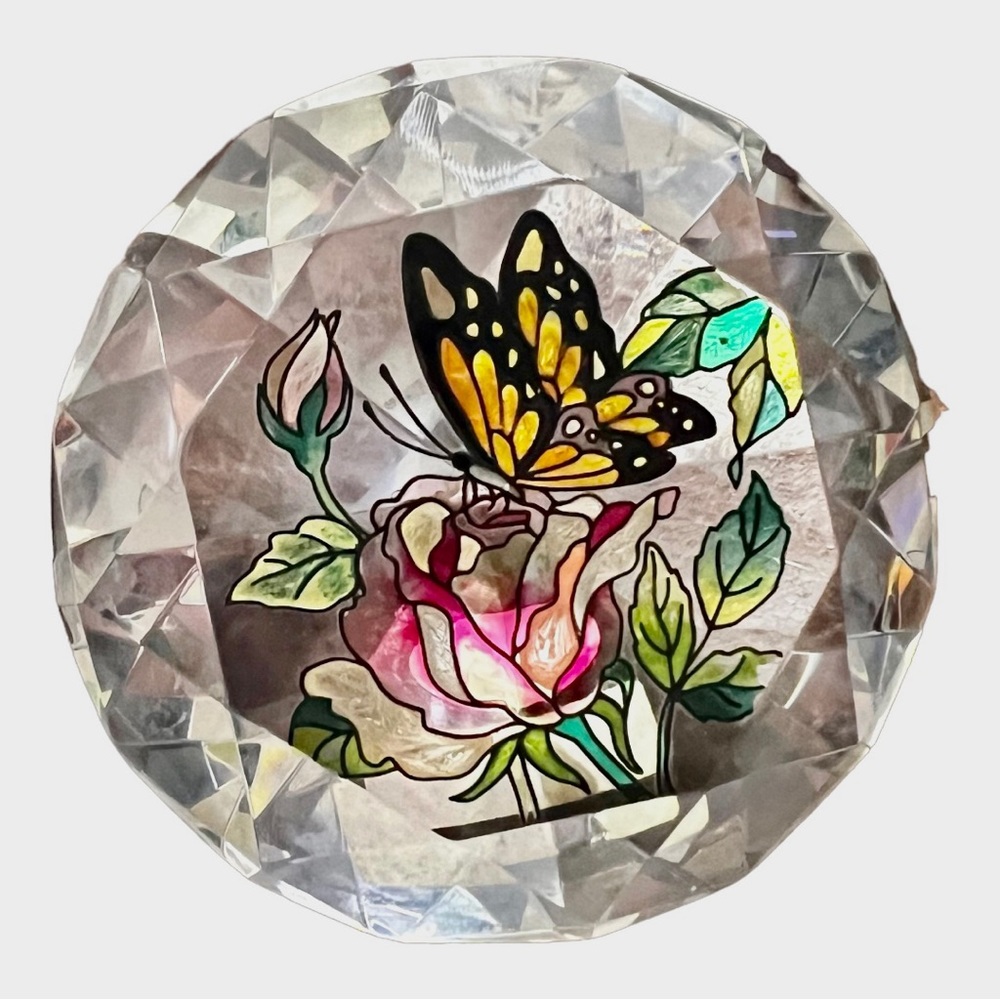 Amia Denver, CO. Vintage Crystal Diamond Paperweight